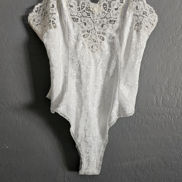 Vintage Christian Dior Lace and Floral Embossed Bodysuit - Picture 6 of 7